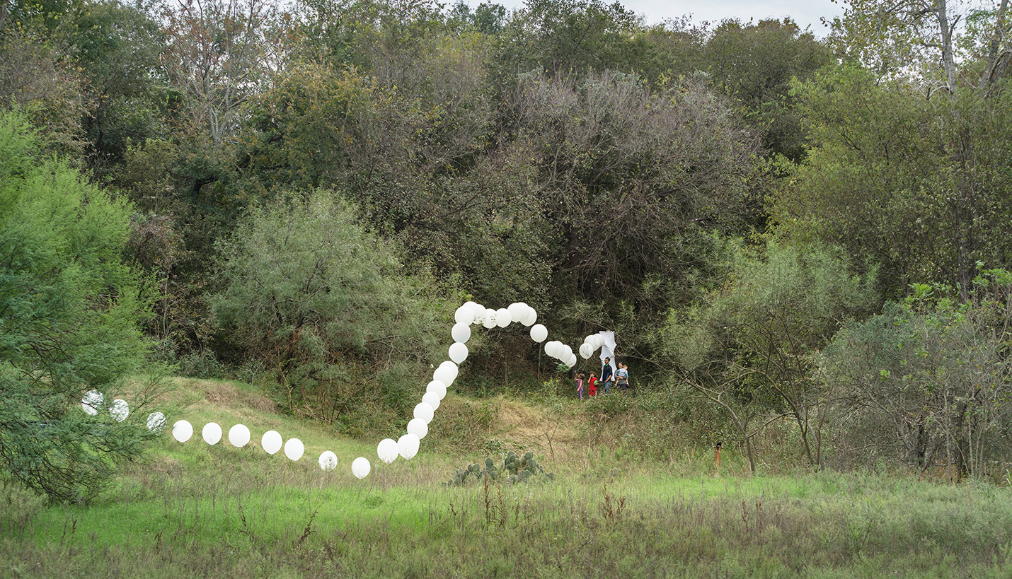 99 White Balloons by INVIVIA — Cambridge, Mass. USA - © Whit Preston Photography