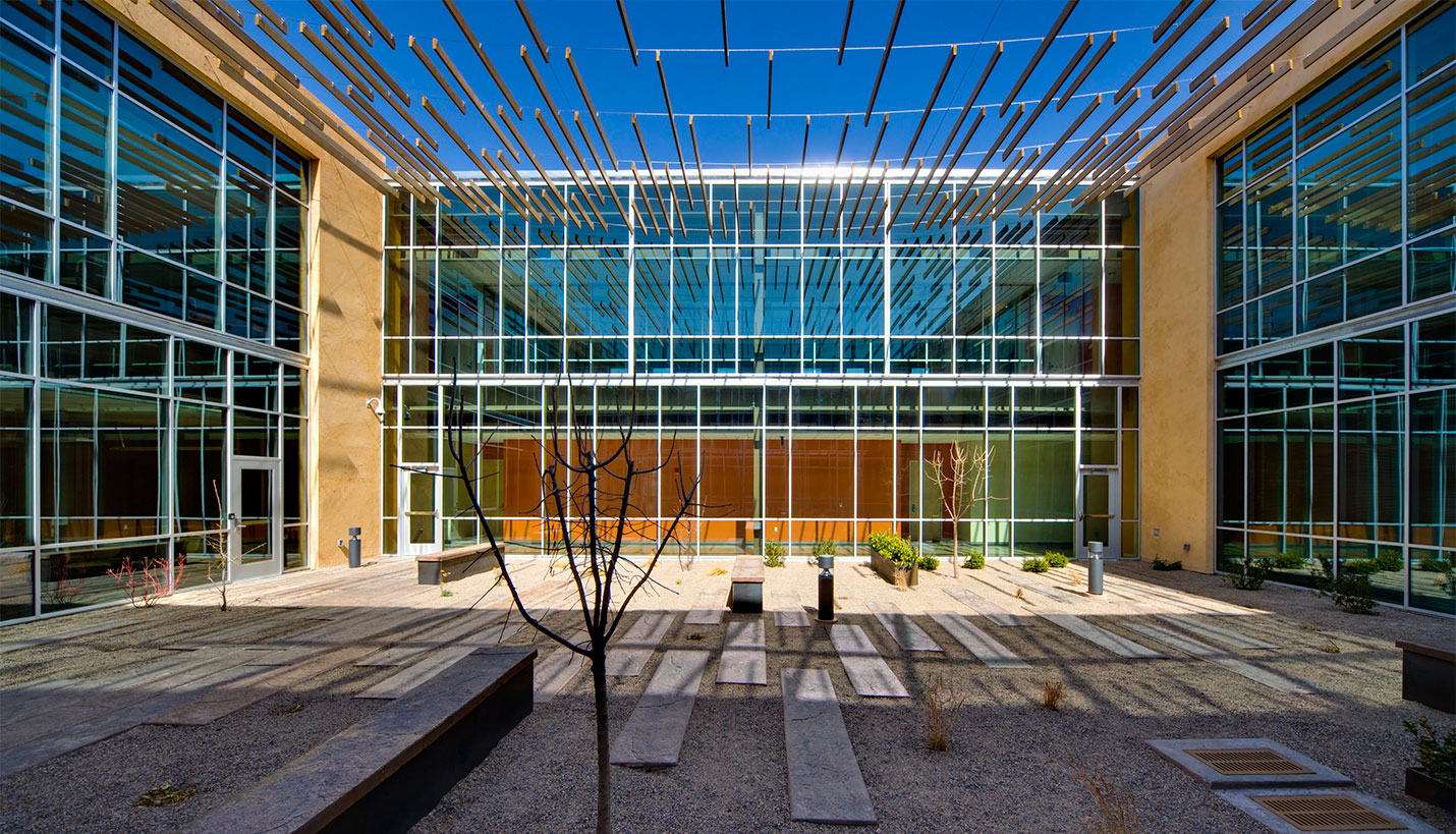 Eleven 61-foot-long, ¼-inch-diameter stainless-steel cables support the slats. Supplied by Landmann Wire Rope Products, the cables hang in shallow catenary arches across the center of the 59-foot-long span. “We didn’t want the cables so taut that they didn’t have a little gracefulness,” Speck says. - Patrick Coulie Photography